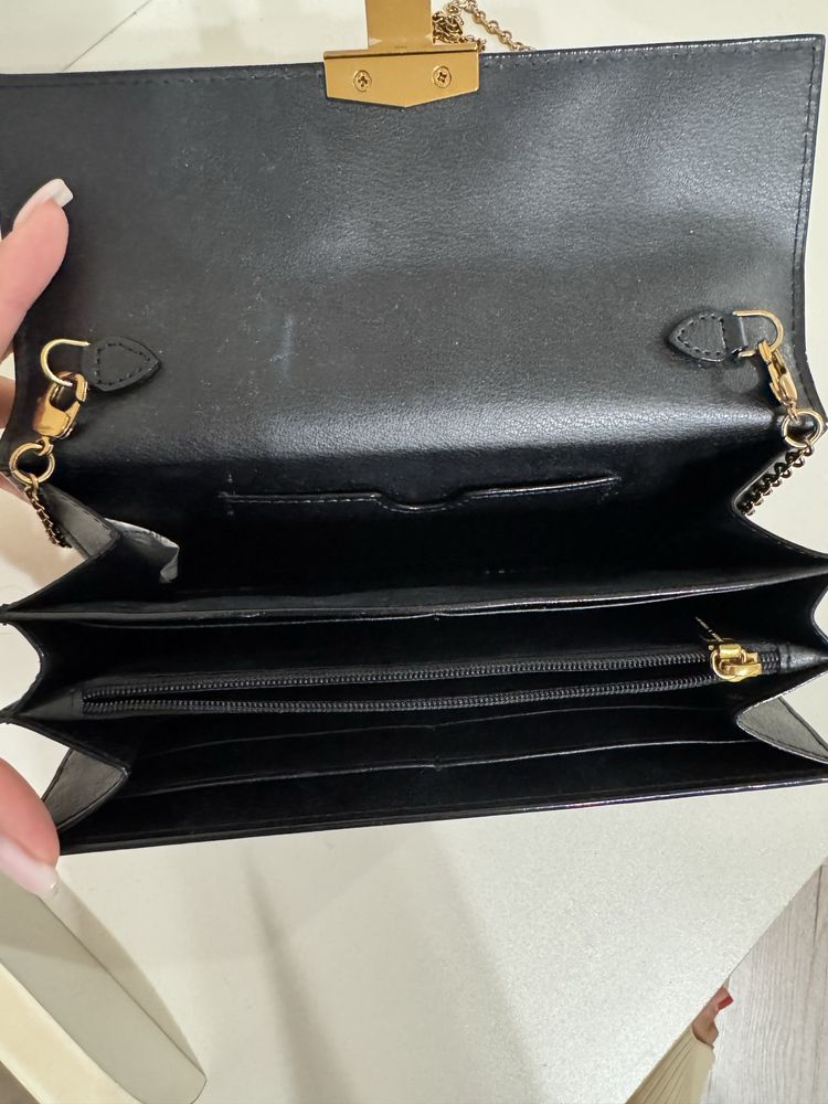 Клатч Charles&Keith