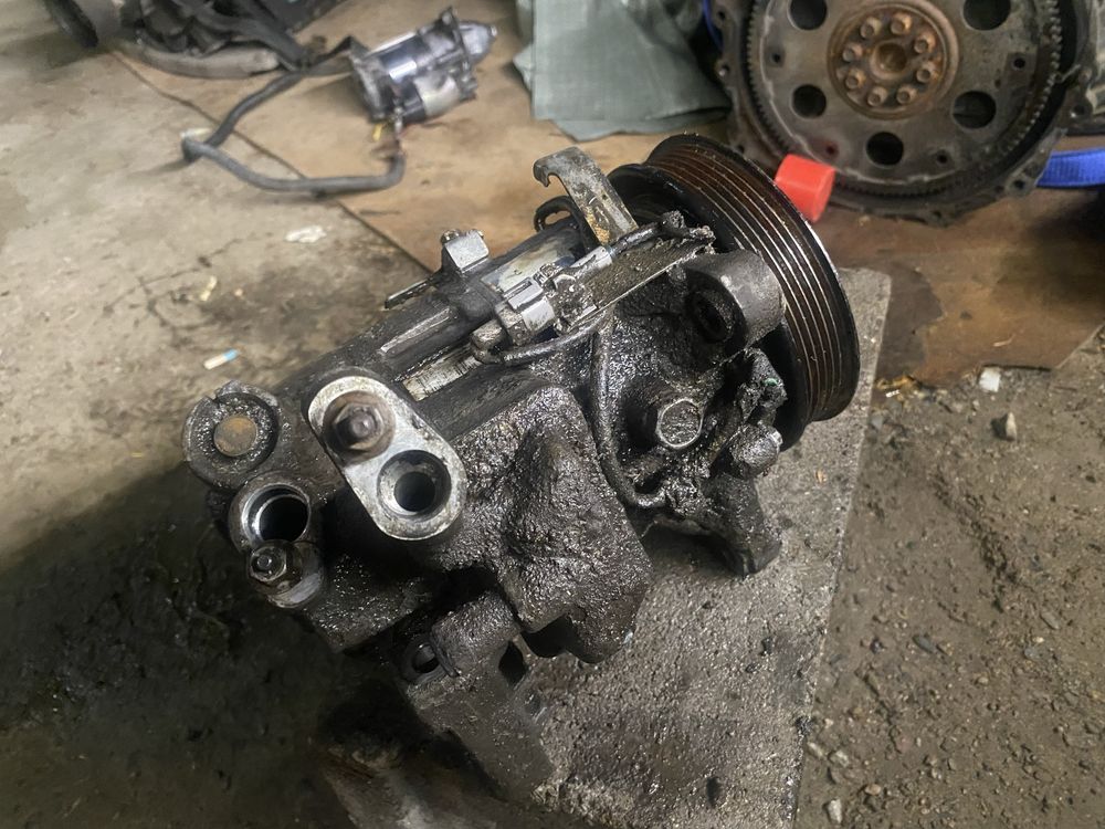 Компрессор кондиционера JZX100