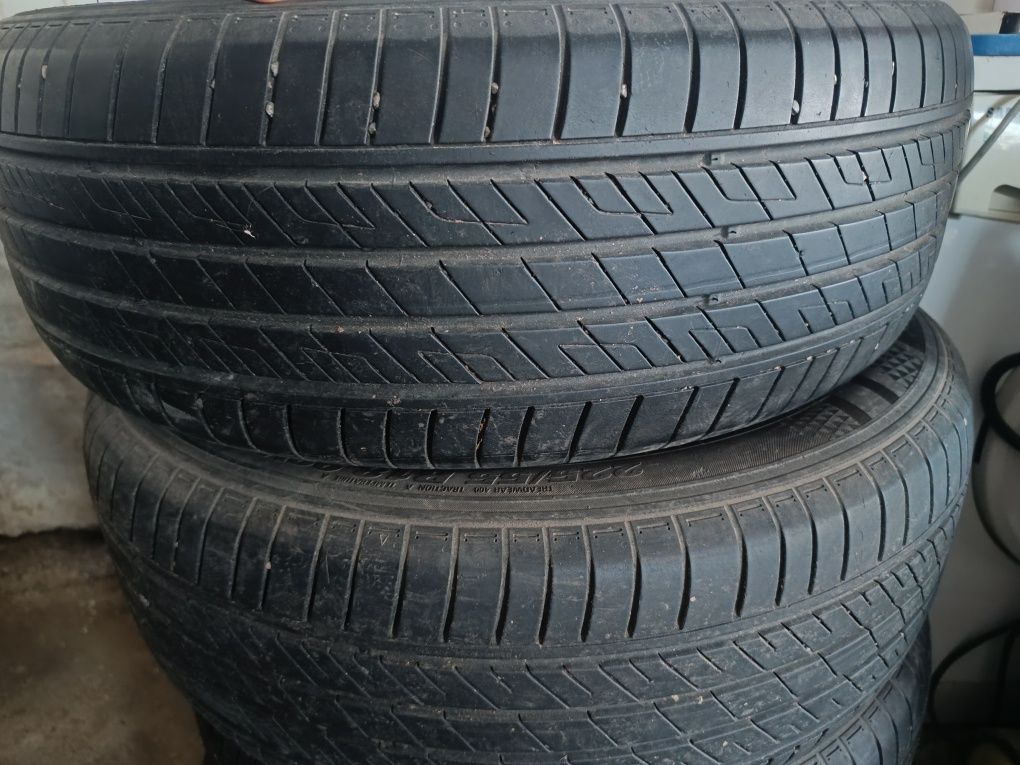 Комплект резины Kumho 225 50 r 18