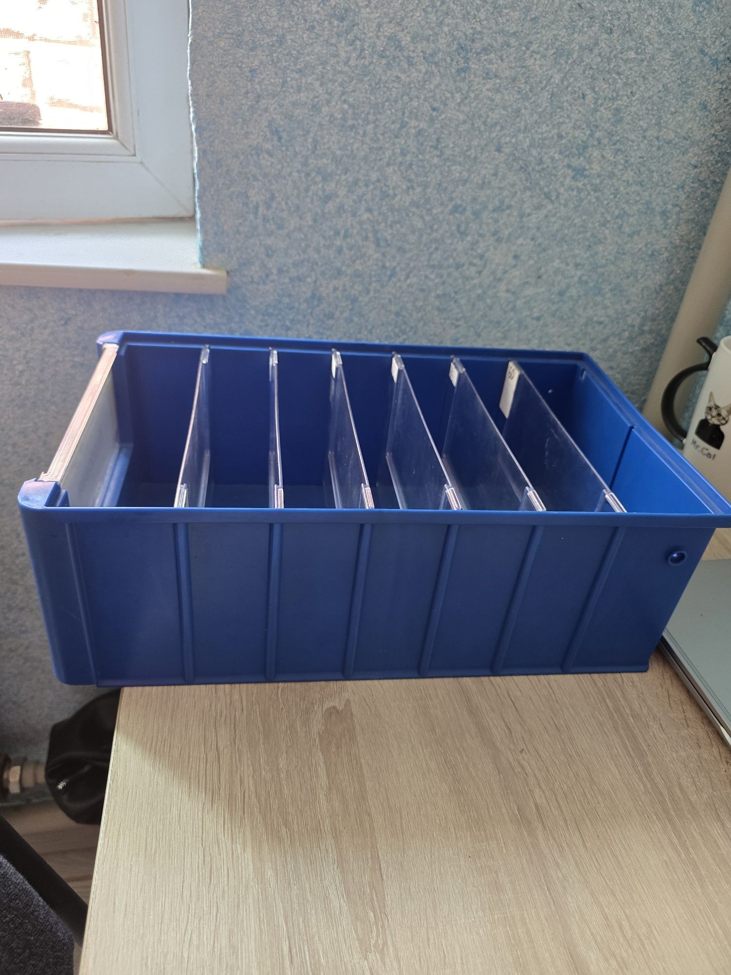 Продам контейнеры с отсеками