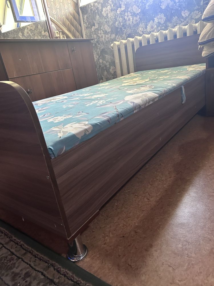 Диван буу 15000 тг