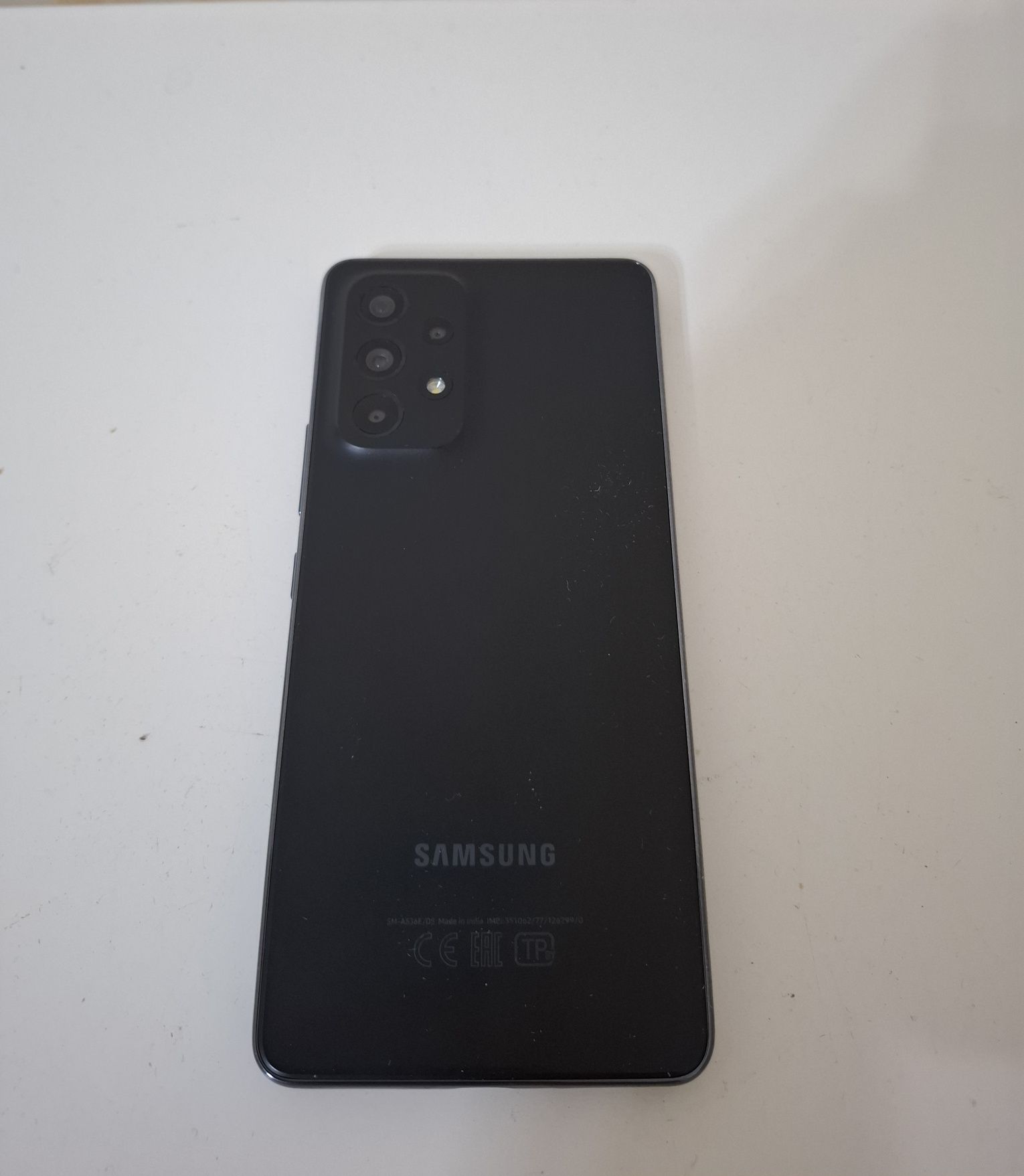 Продается телефон Samsung A53 5G 
В комплекте оригинальная к