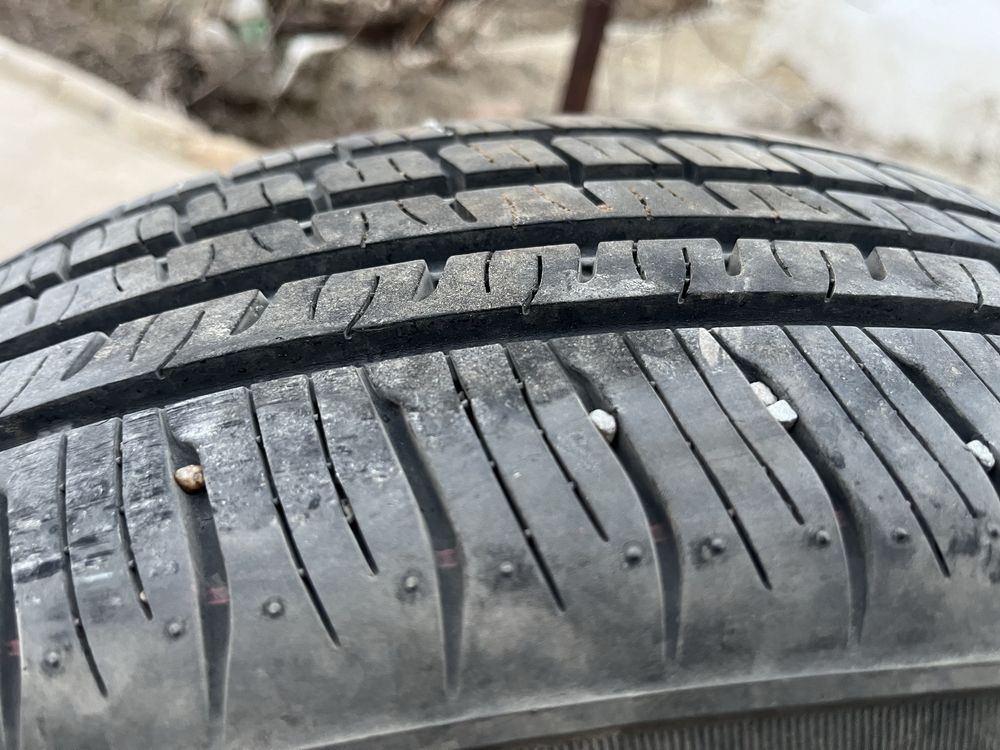 Продам шину Triangle 205/65 R16
