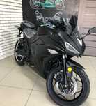 Новый электромотоцикл Yamaha R3