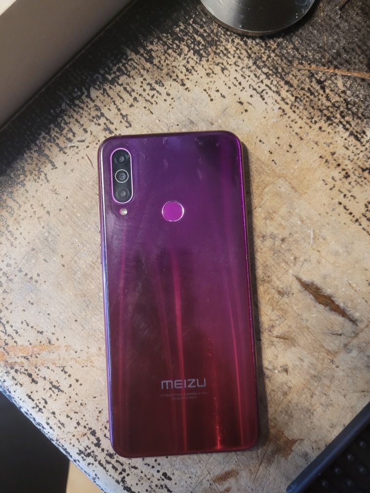 Melzu m10  память 32гб