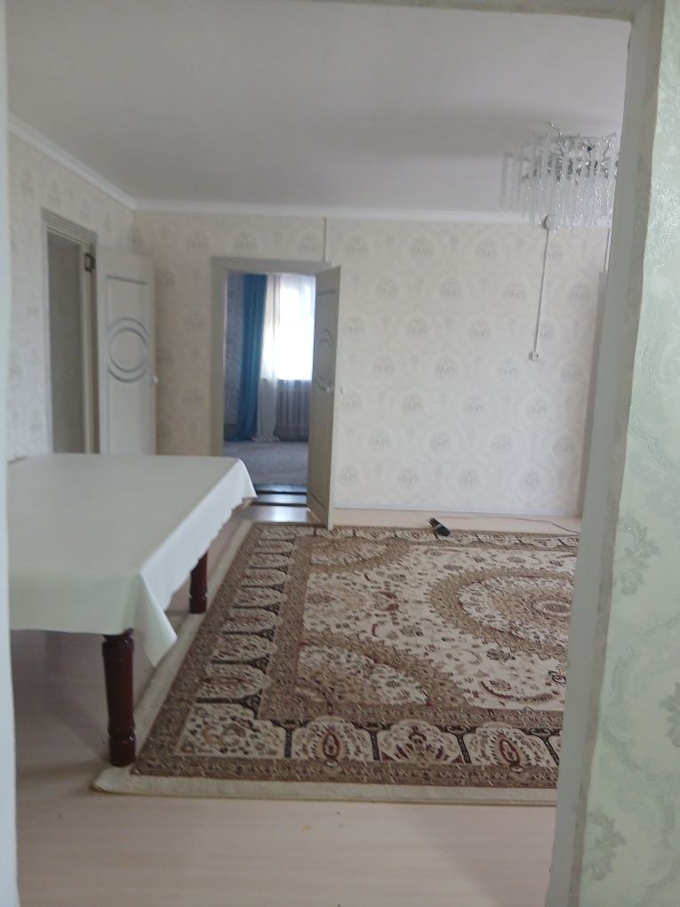 Титовта үлкен үй сатылады
