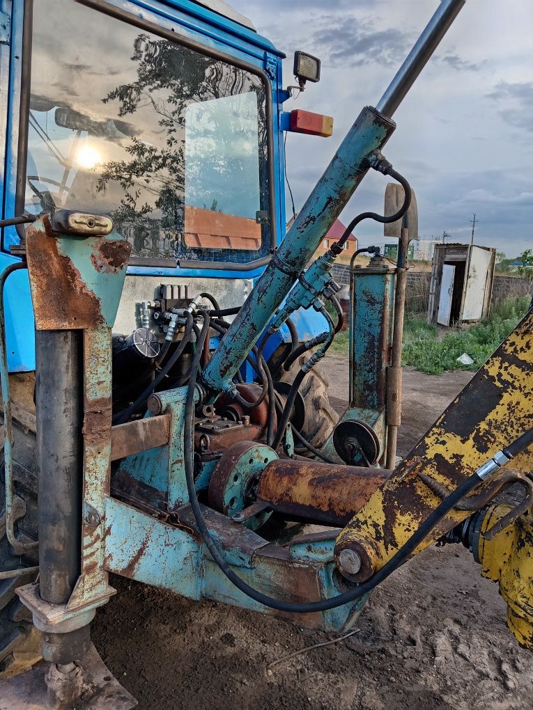 Продам ямобур мтз