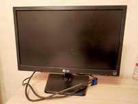 Отличный монитор 19 дюймов VGA