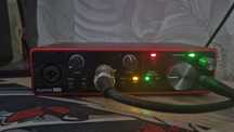 Продам звуковую карту Focusrite Scarlett 2i2 3rd gen