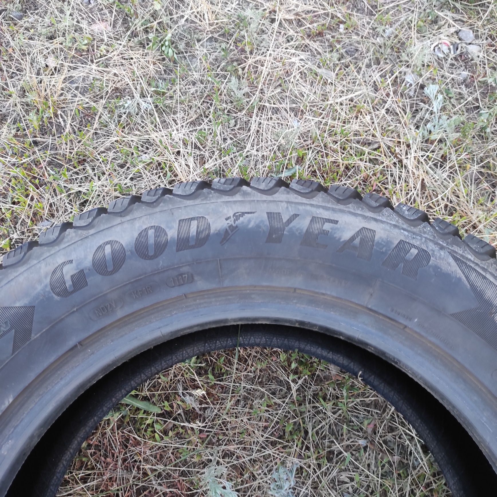 Продам резину GOOD YEAR