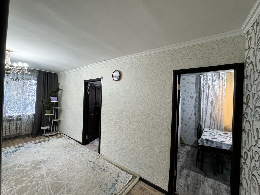 Продам 2х комнатную в центре