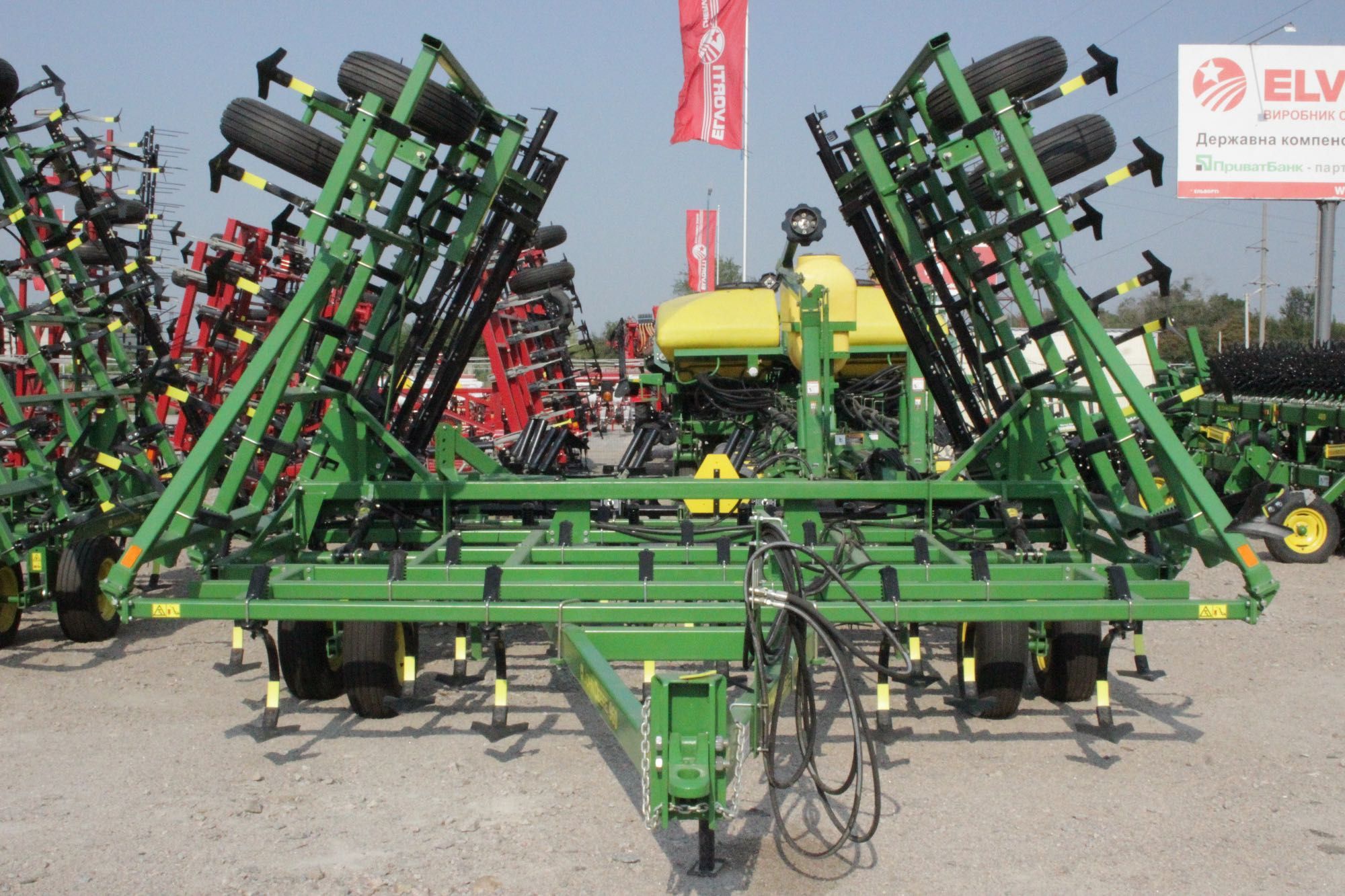 Культиватор John Deere 960 10м ширина