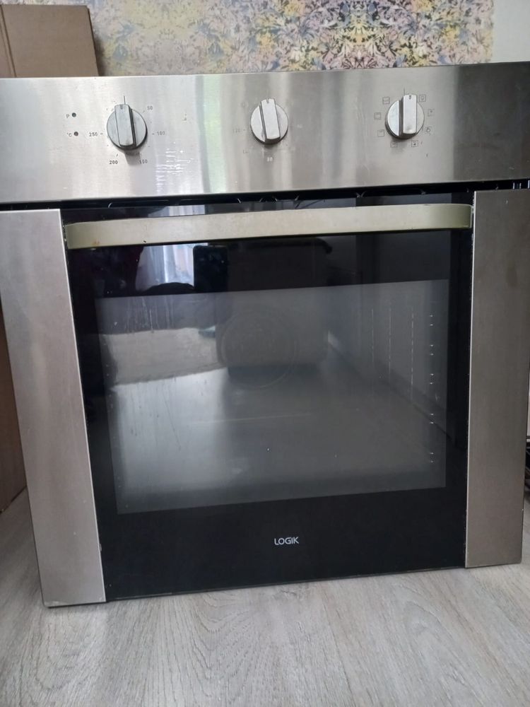 Продам духовой шкаф