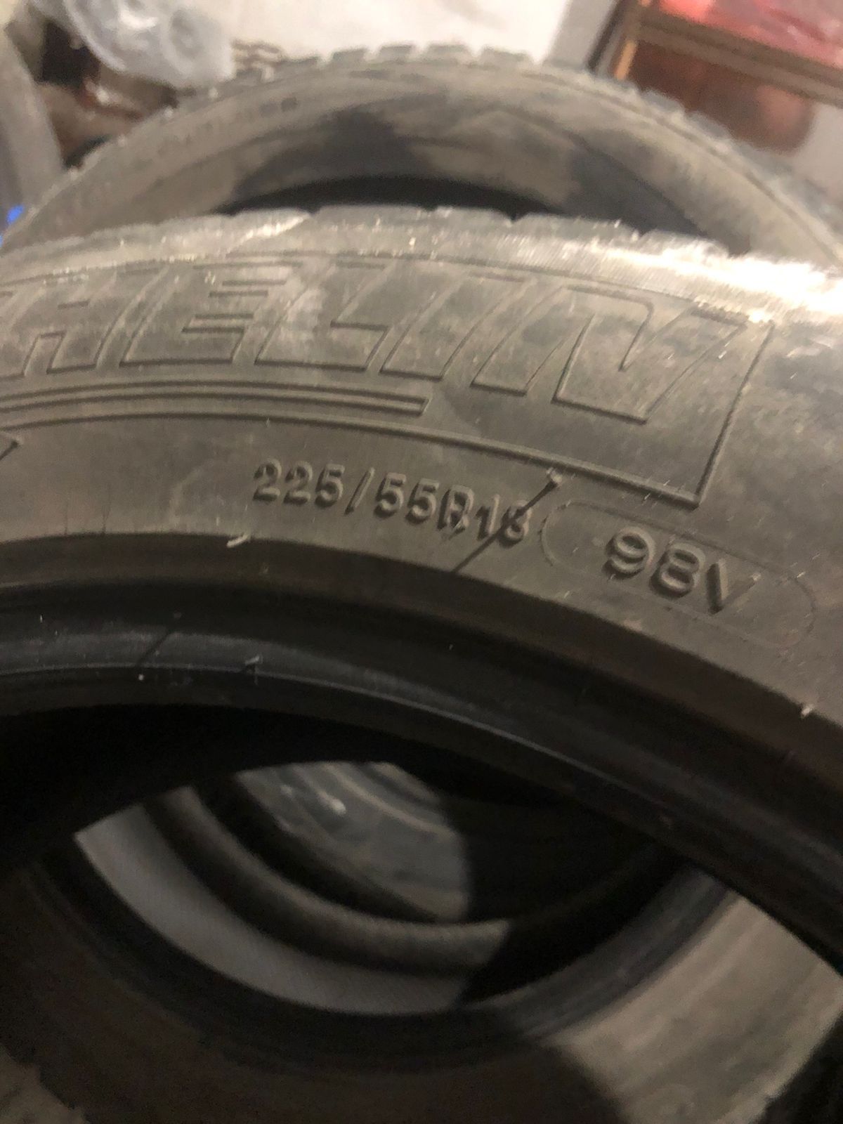 Резина 225/55/r18 Michelin, TOYO