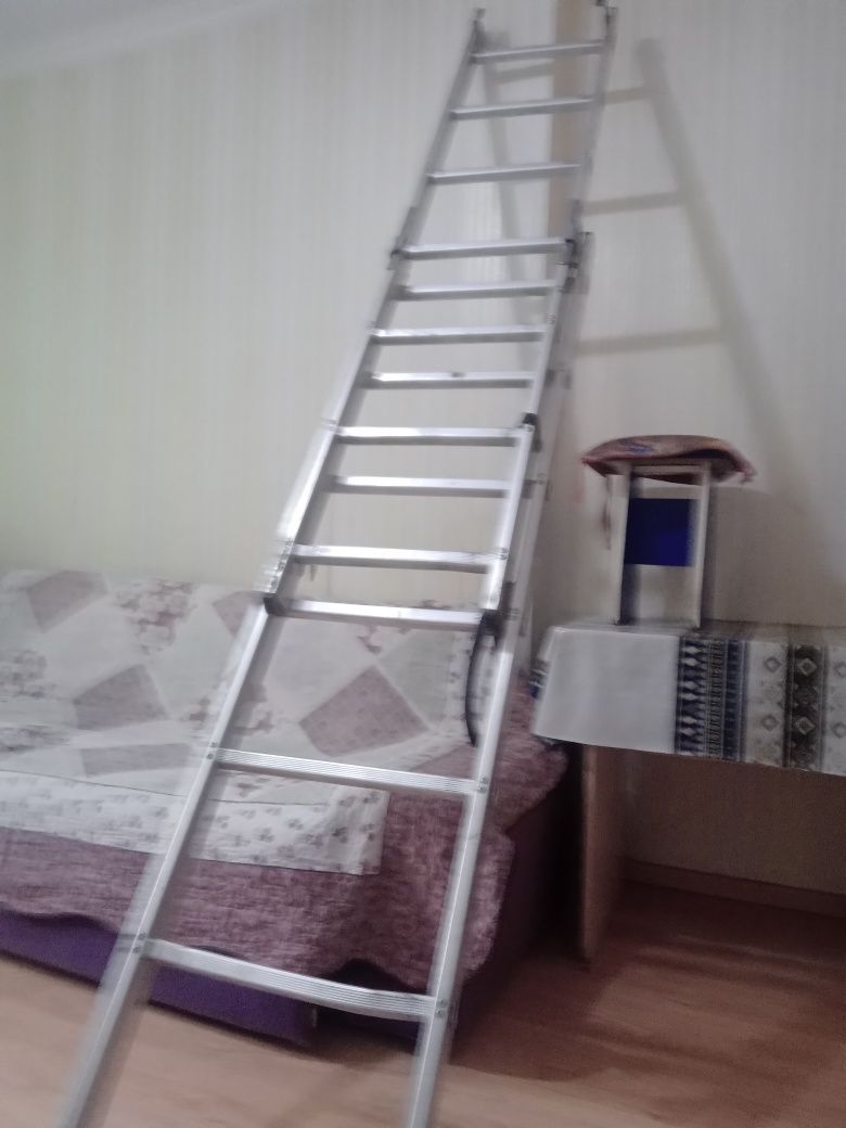 Продам лестница  30000