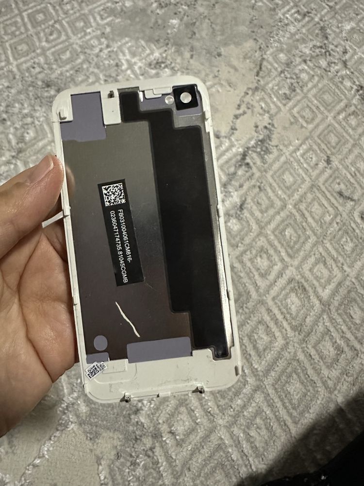 Продам крышку стекло на iphone 4s