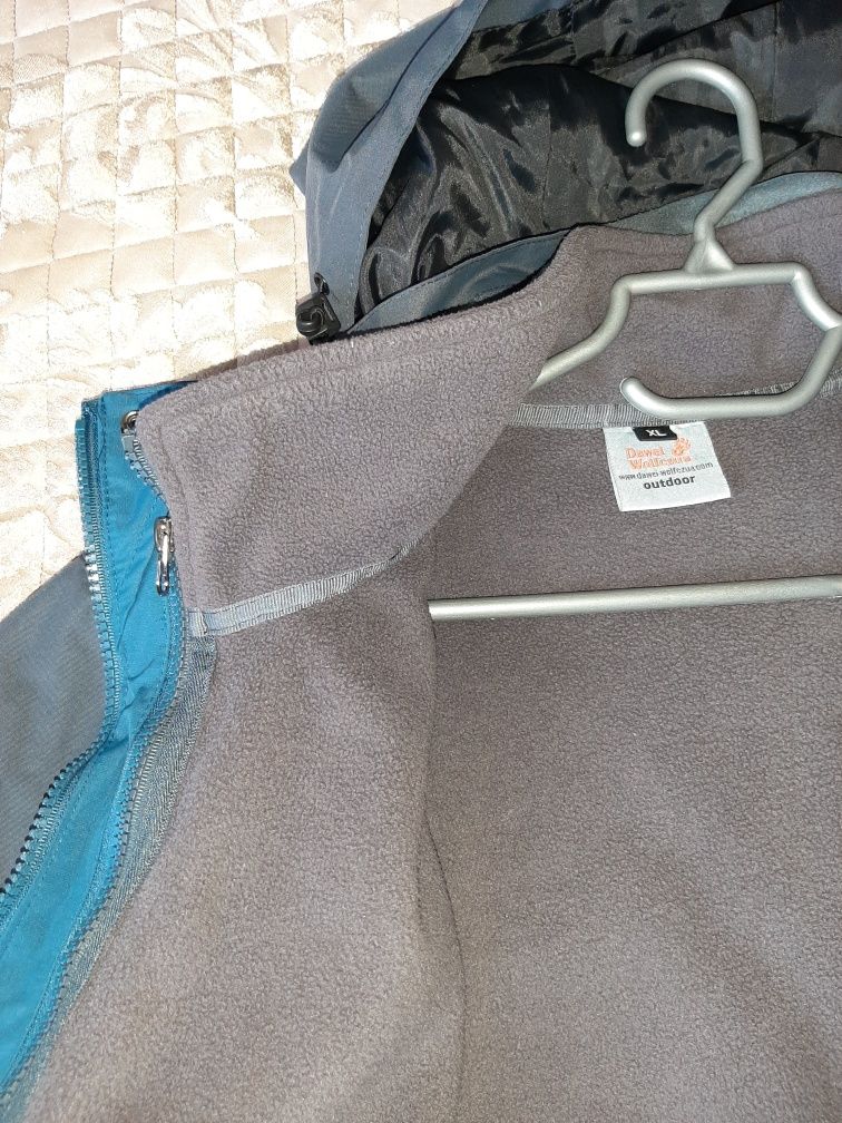 Продам мужскую  куртку