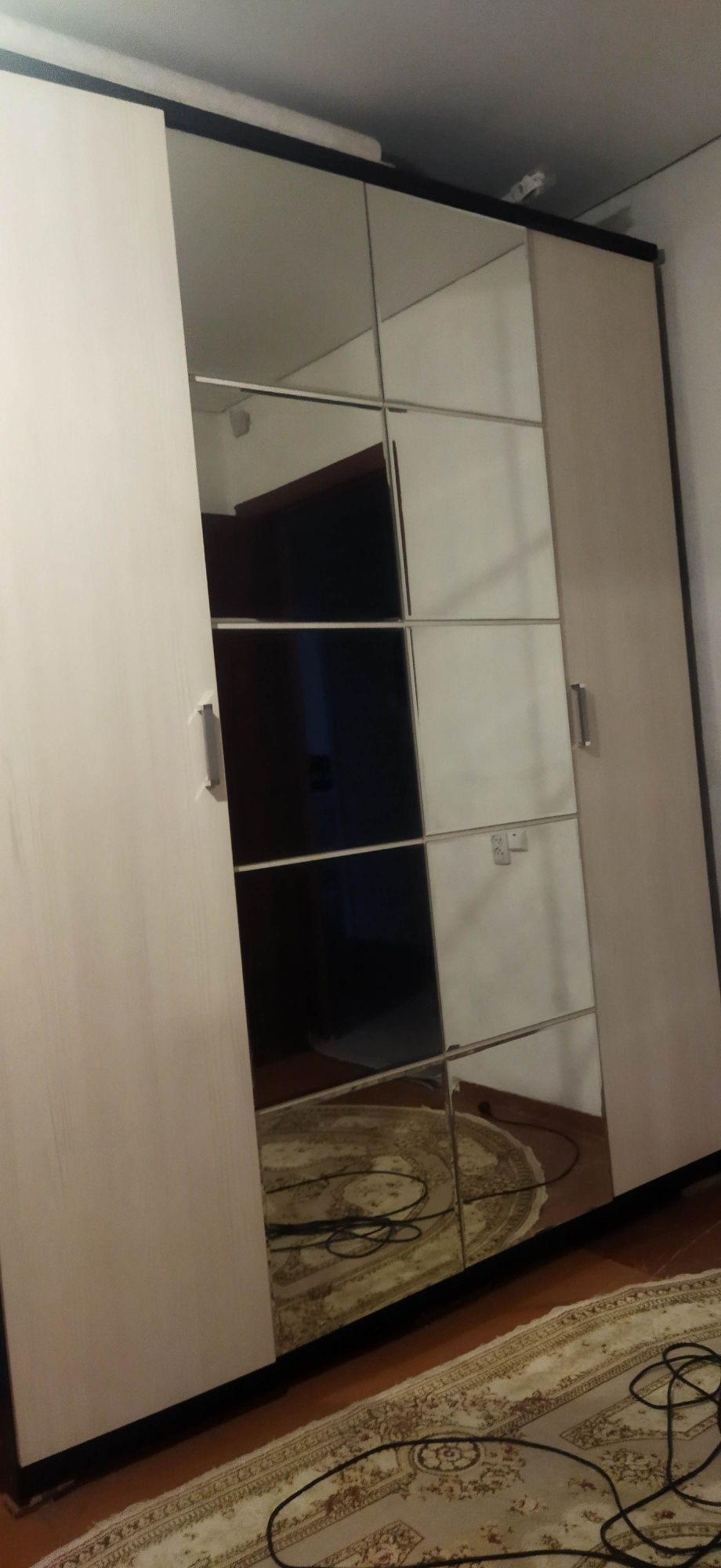 Продам шкаф для одежды
