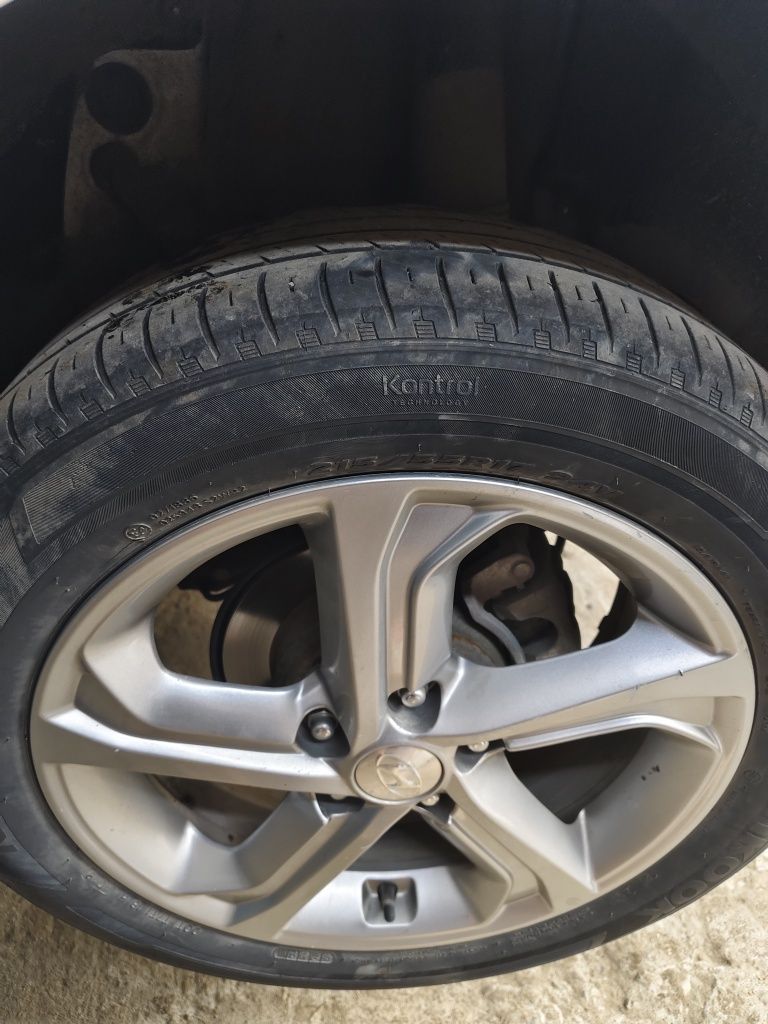 Продам летние Шины Hankook 215/55/17 б/у