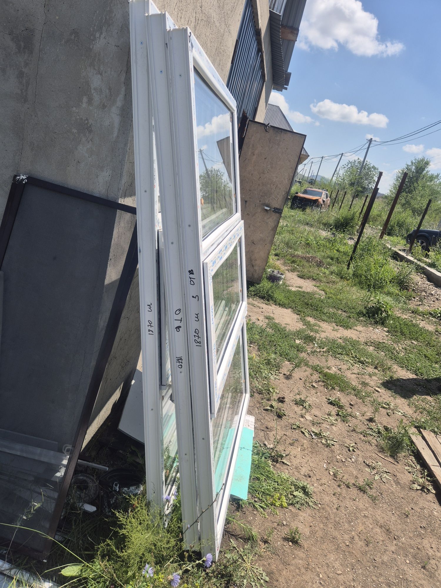 Продам окна новые 3 штук
