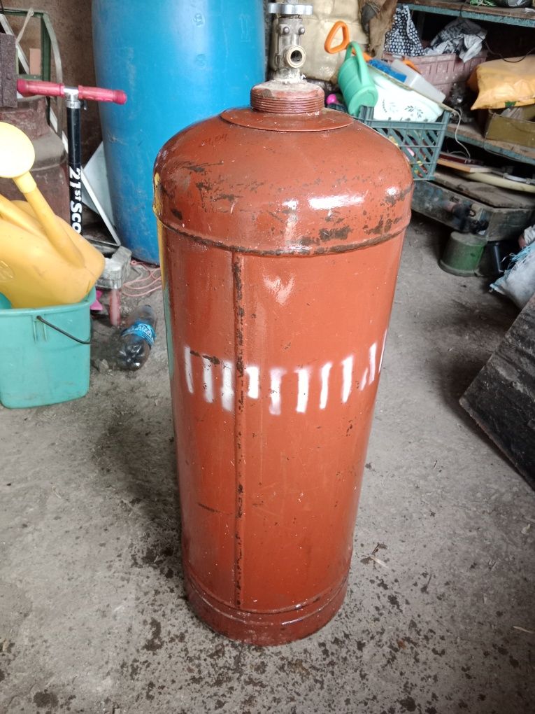 Большой газовый балон