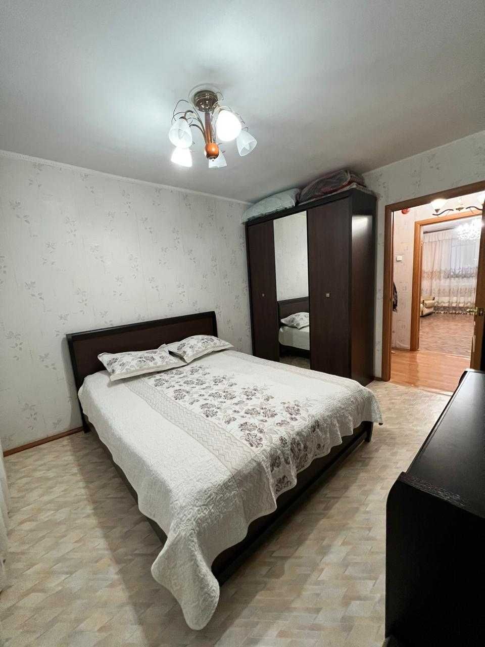 Продается 3 комнатная квартира  в мкр Центральный .