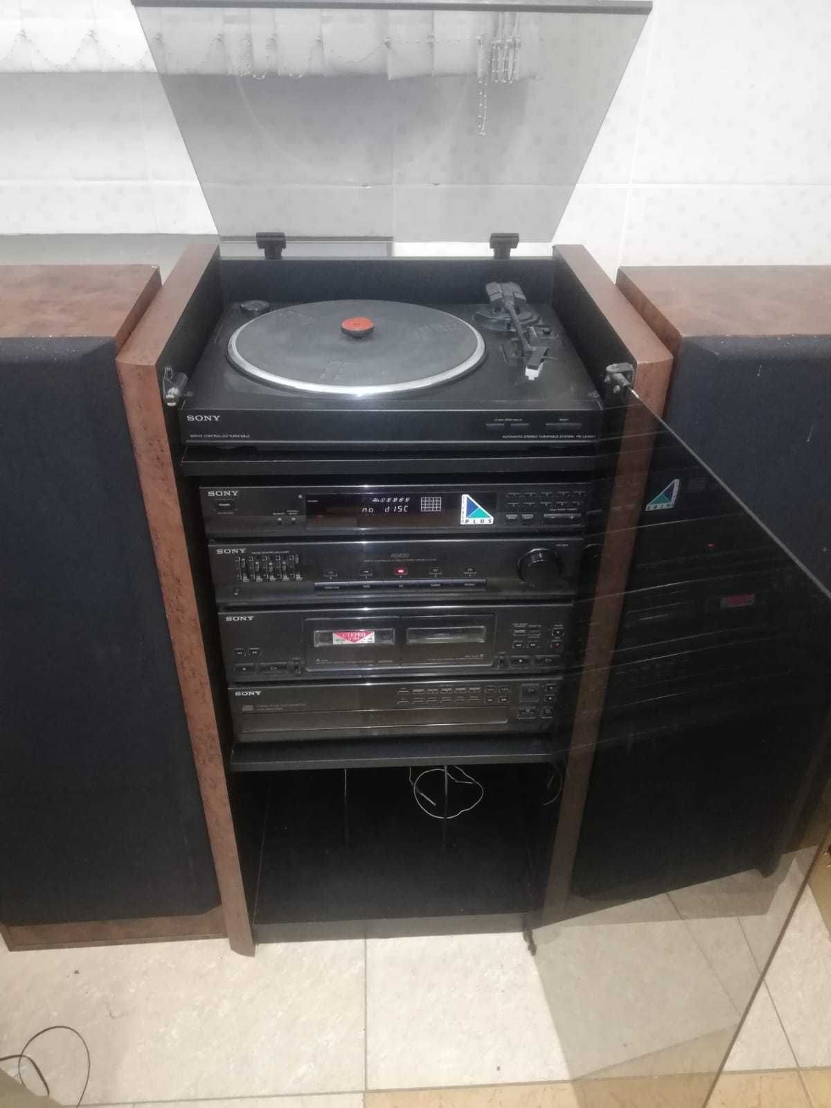Продам музыкальный центр SONY IMPERATOR R2400