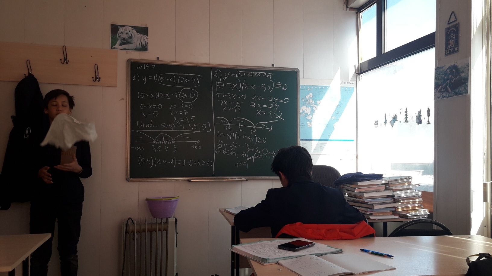 Репетитор по физике, алгебре.