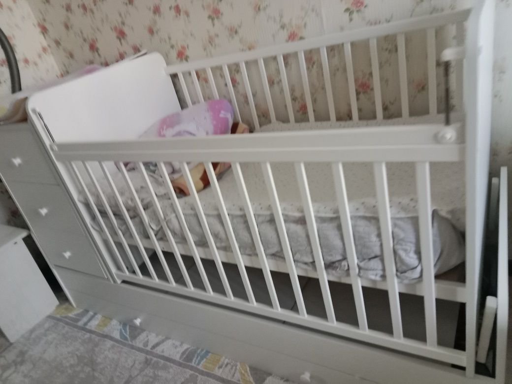 Продаю срочно кровать