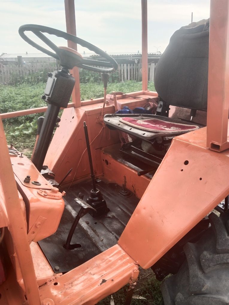 Продам трактор т-25