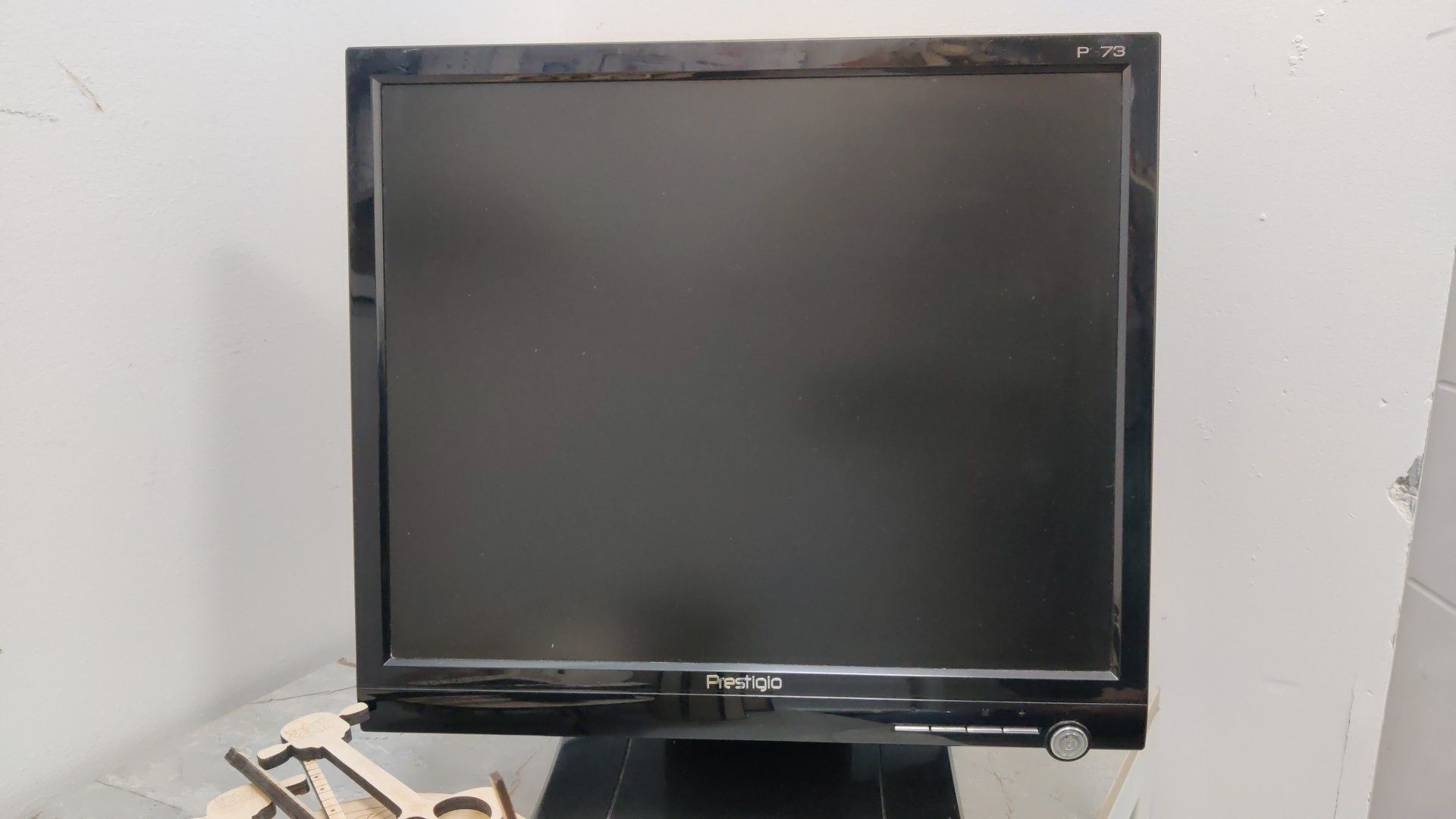 Мониторы 17" , 19" для ПК, видеонаблюдения. Хорошое состояние продам