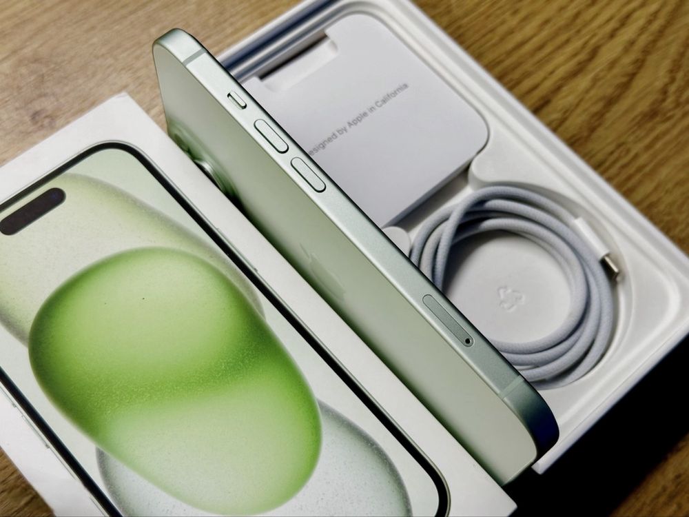 iPhone 15 от крупного ритейлера. В новом состоянии. Торг.