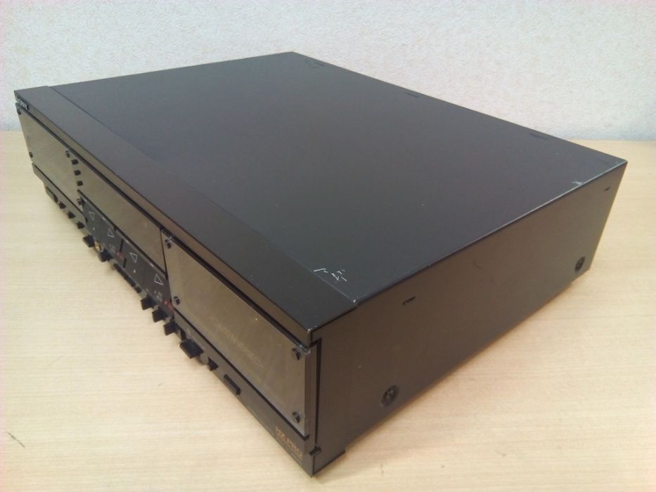 Продам двухкассетную деку Sony TC-WR910