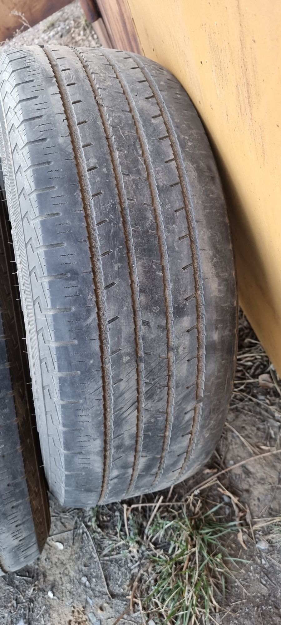 Продам резину YOKOHAMA G056 265/65 R17