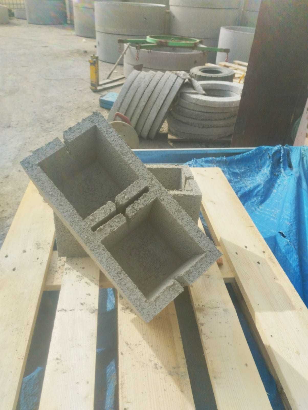Продам вибропресс полуавтомат Рифей Универсал, станок для пескоблоков