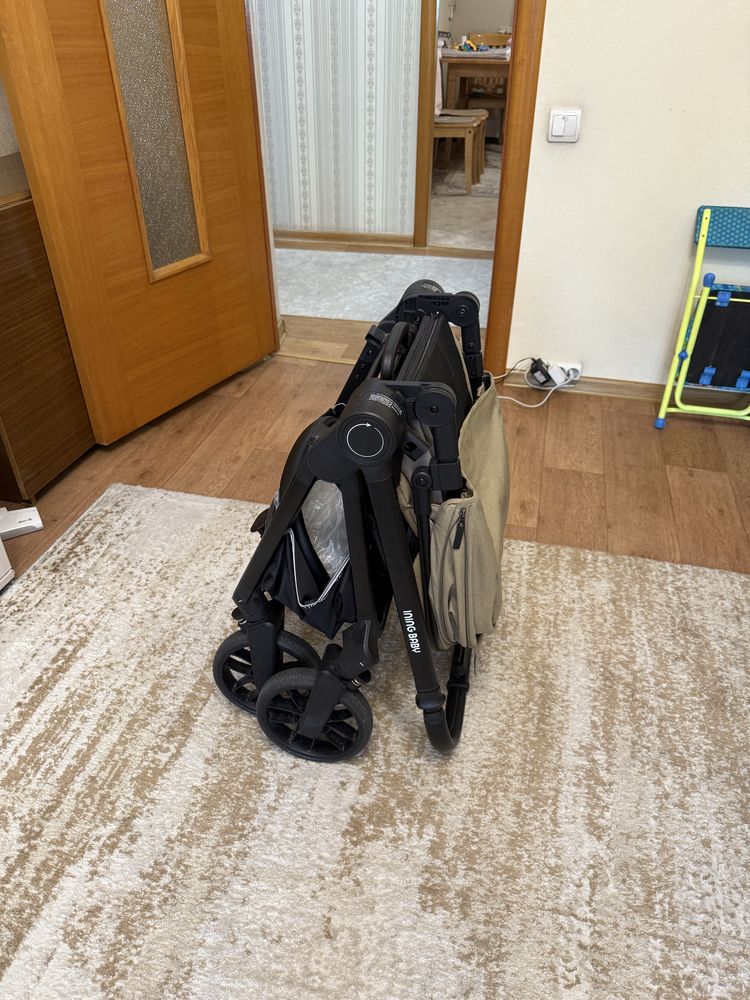 Продам коляску Ining baby 2 в 1 бежевая D900
