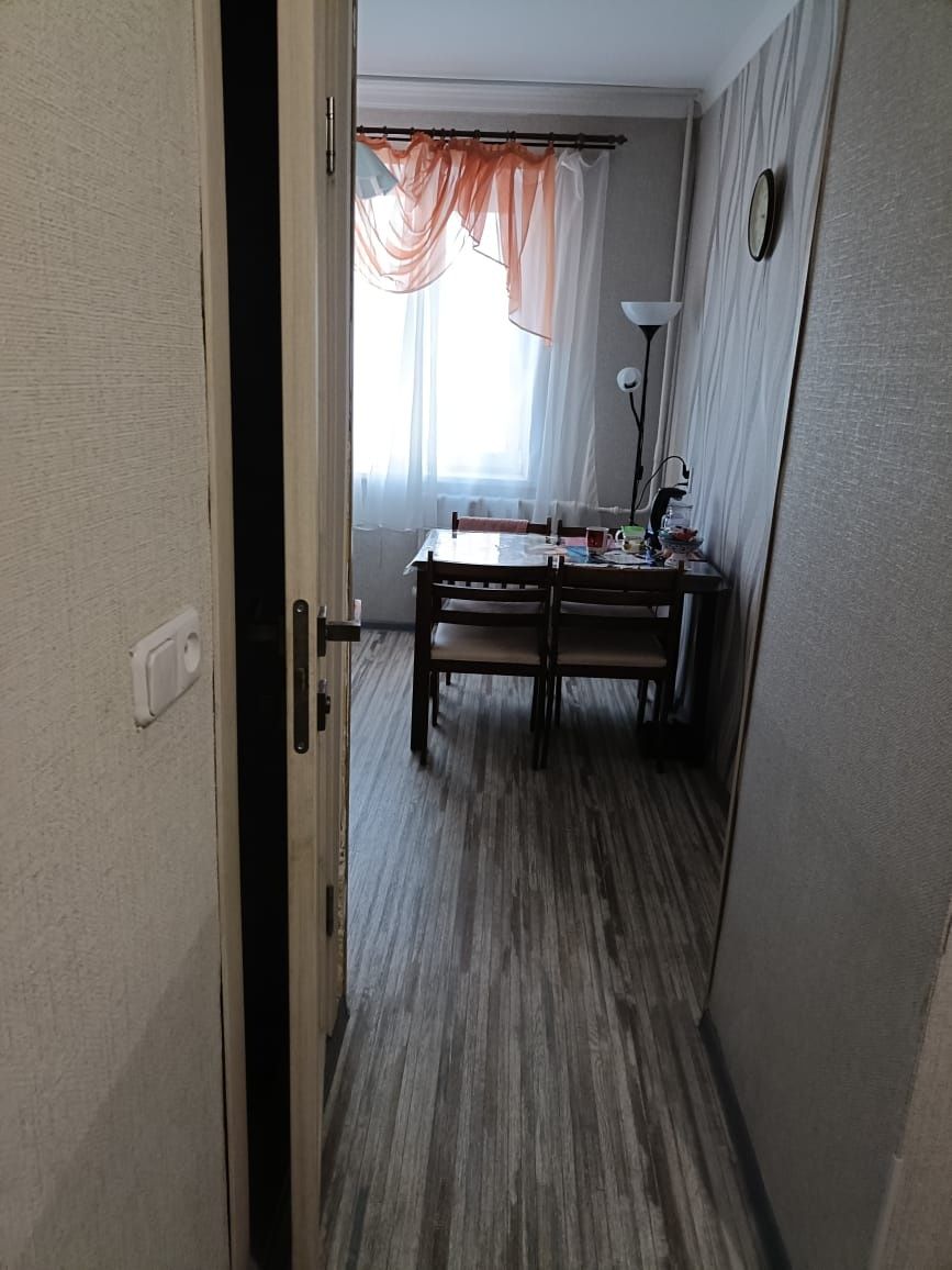 Продам 2-х комнатную квартиру. М. Жусуп 86