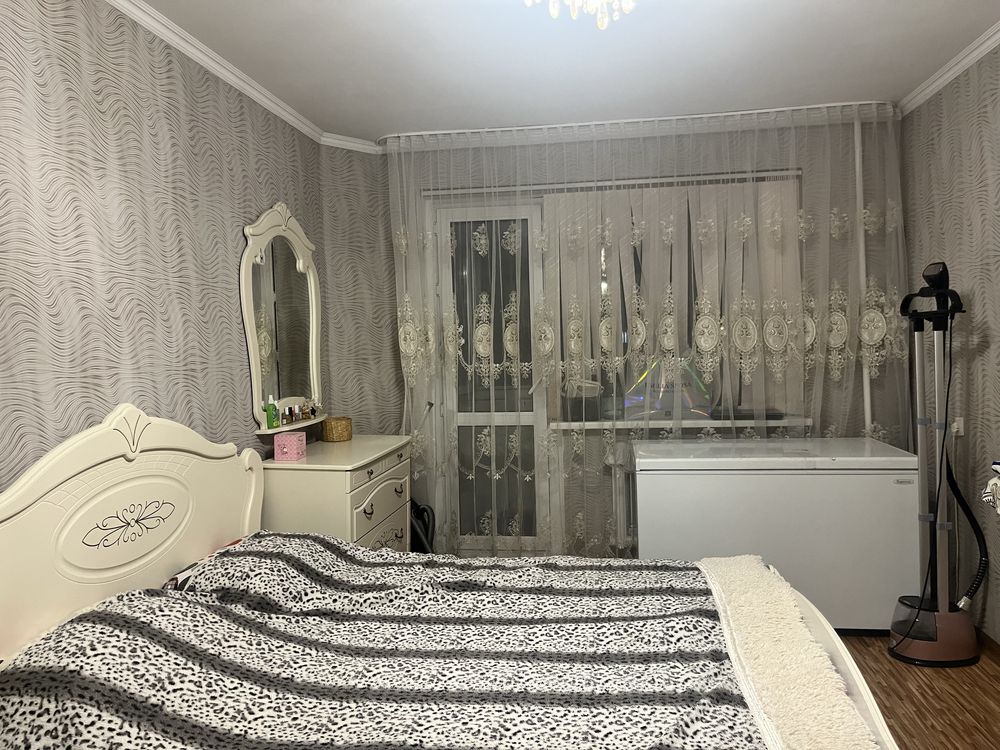 Гарнитур спальный