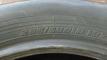 235/60R18 Yokohama