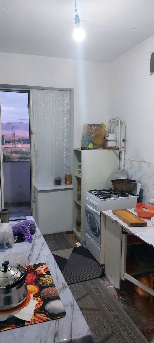 Продам  3х комнатную квартиру  в п.Солнечный