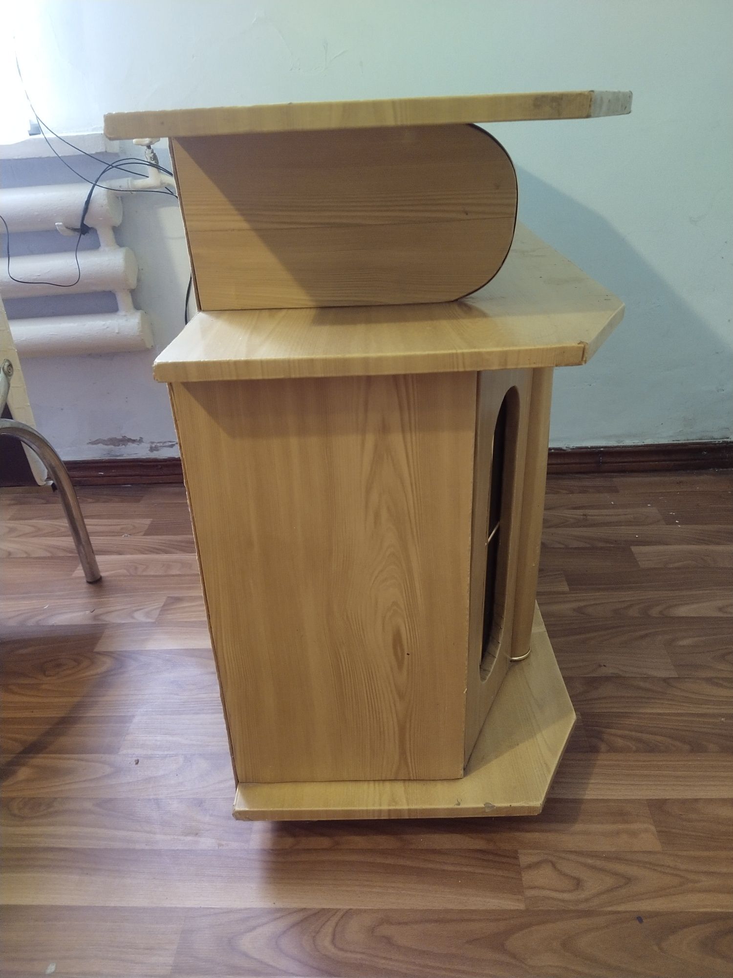 Подставка под телевизор