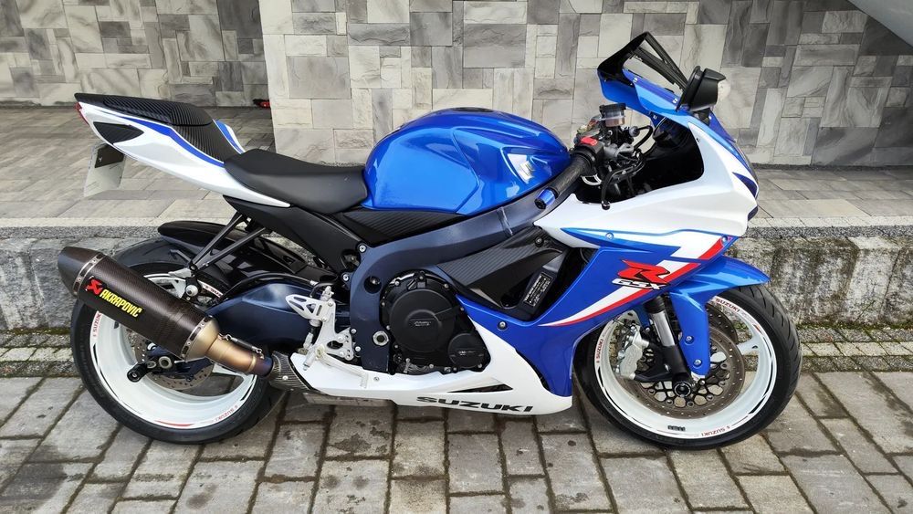 Мотоцыкл Suzuki 600 кубов
