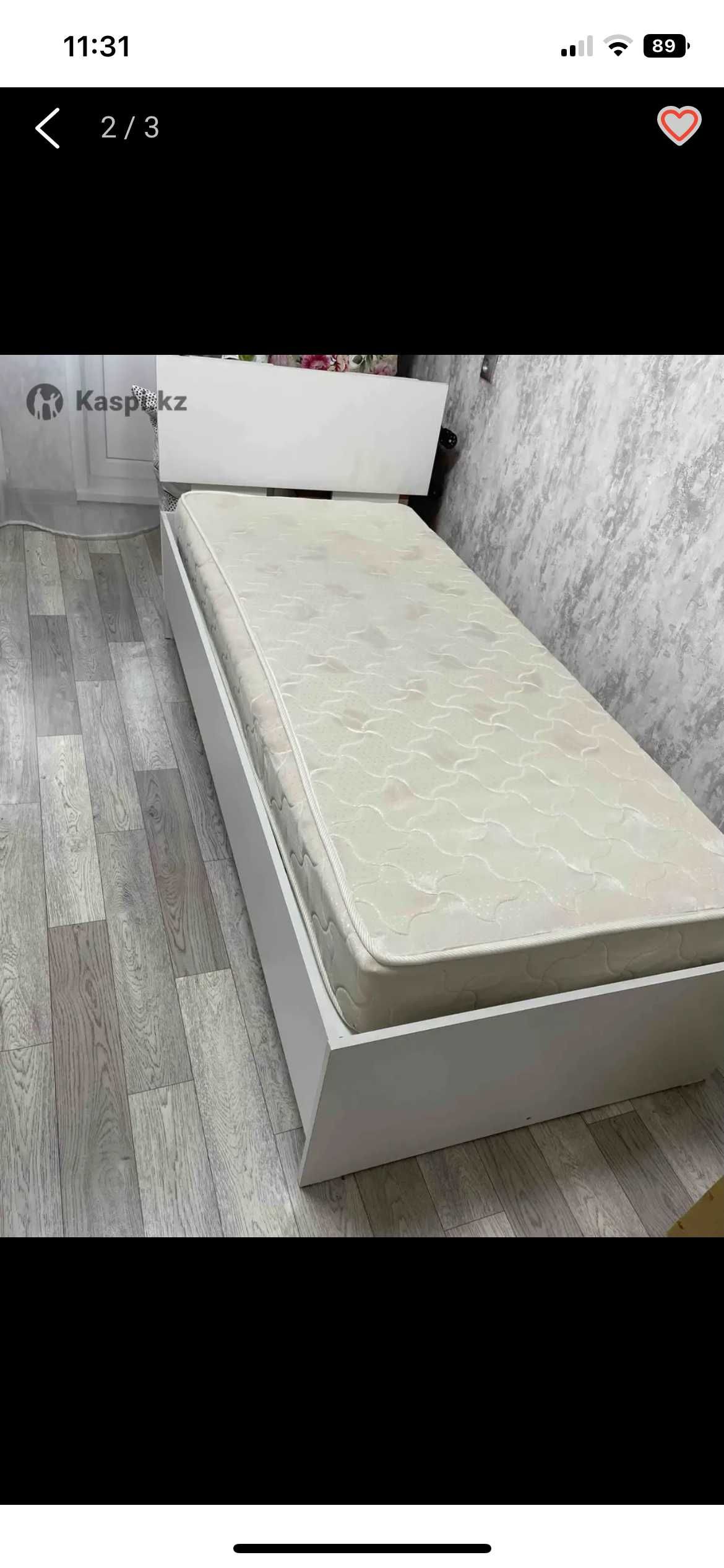 Продам Кровать с матрасом