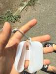 Airpods pro с чехлом *цена за одни наушники с чехлом*