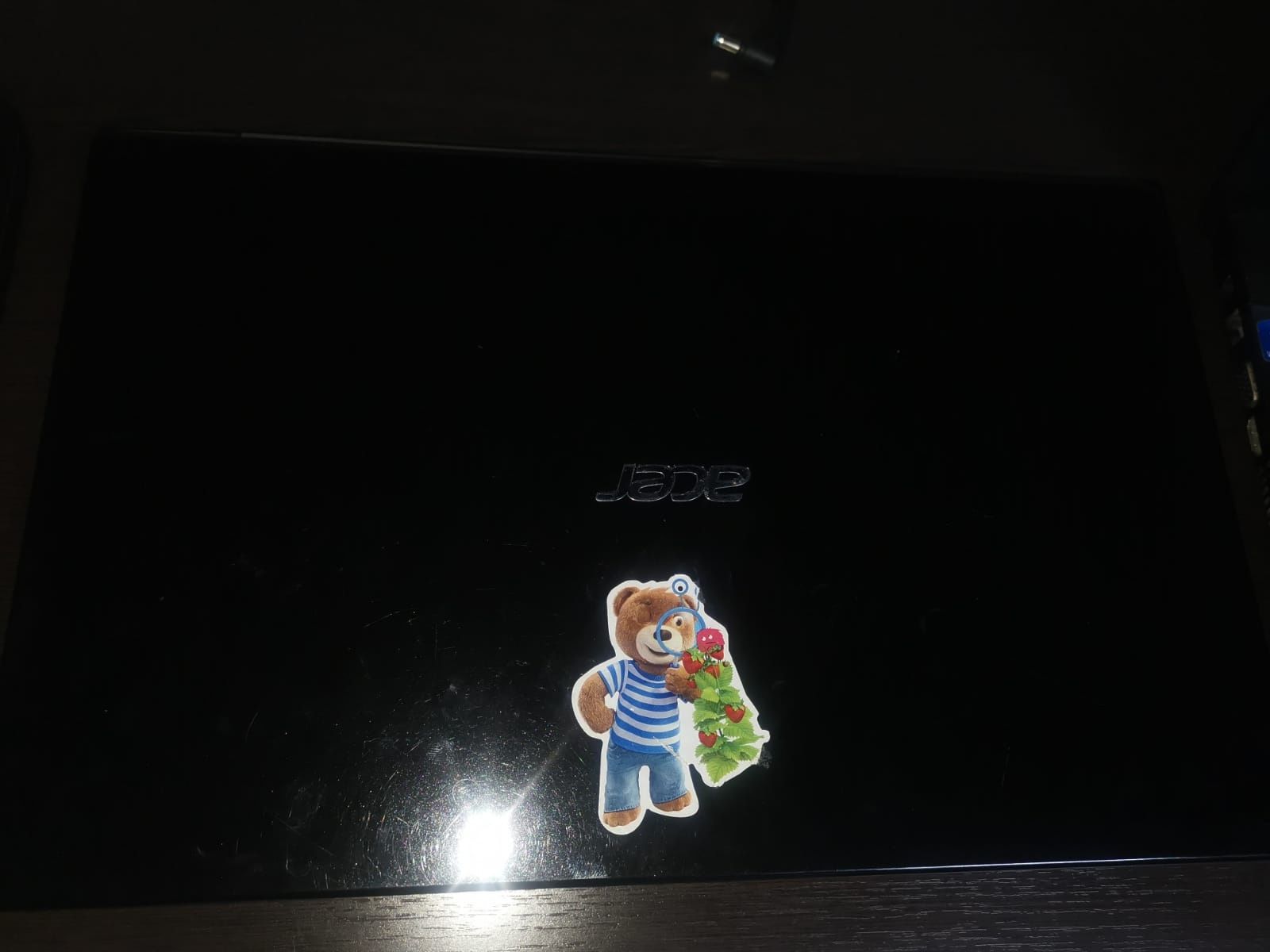 Продам ноутбук Acer  4 ядра