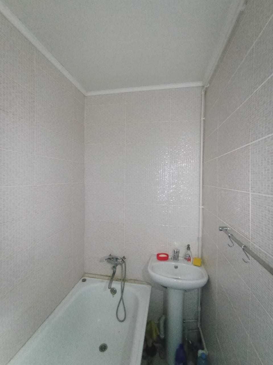Продам 2 комн. квартиру в Уральске