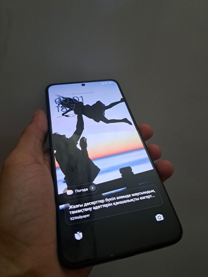 Продам смартфон Redmi Note 12