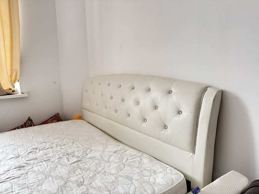 Продам кровать 2*2 белая с ортопедическим матрасом в подарок