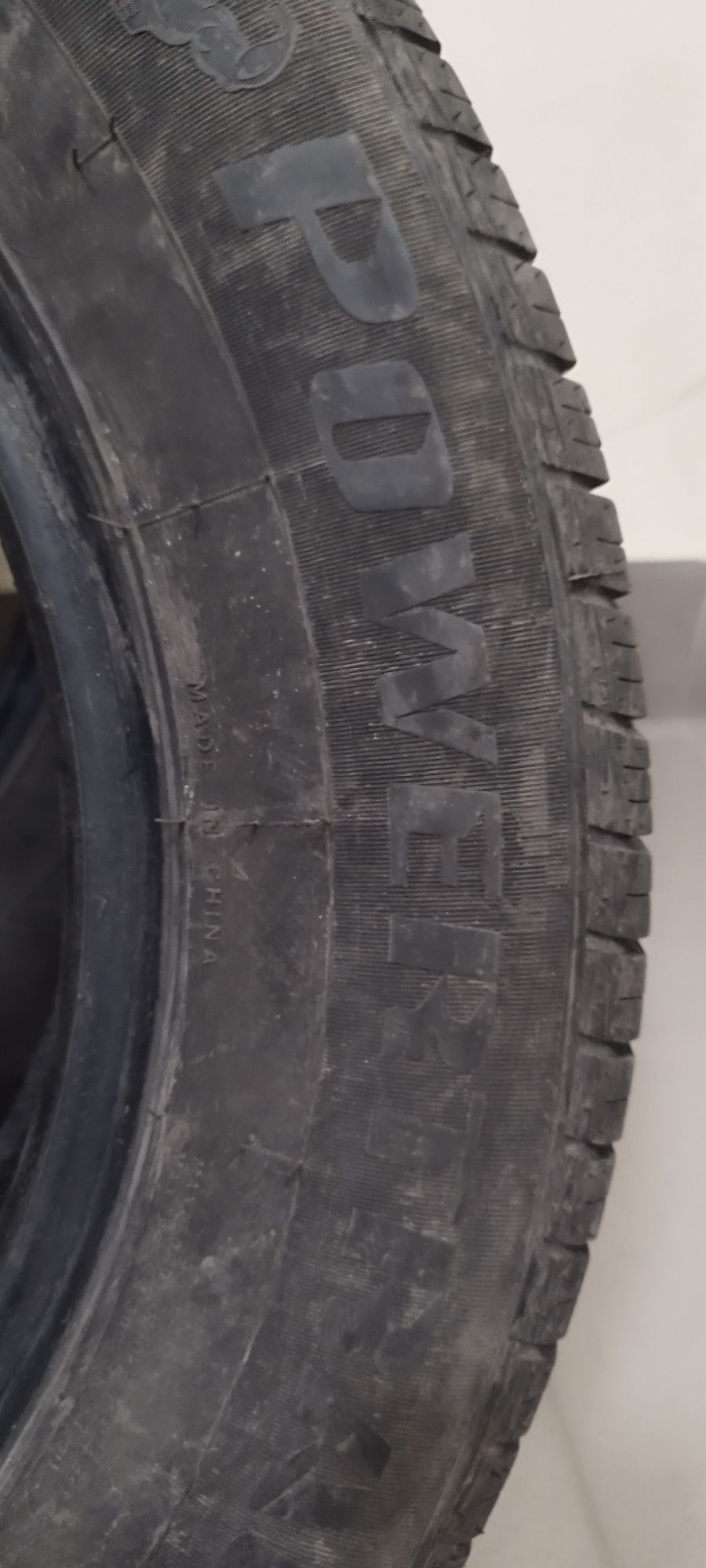 Продам 2шт летние шины 225/65/17