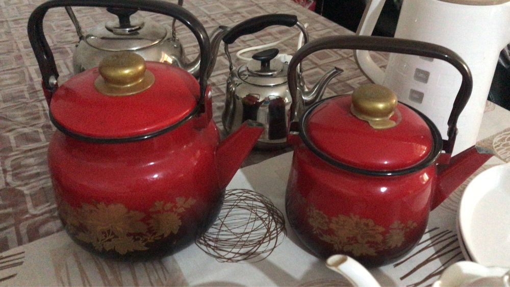 Продам чайники спрашивать в лс